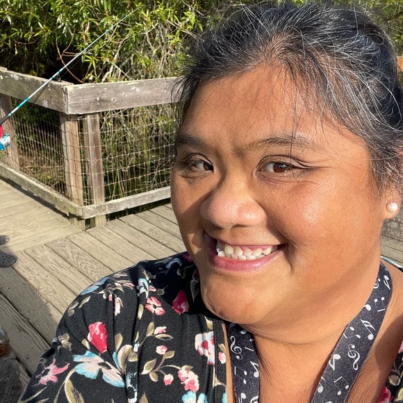 Meet your Posher, Josielynn - Picture 4 of 10